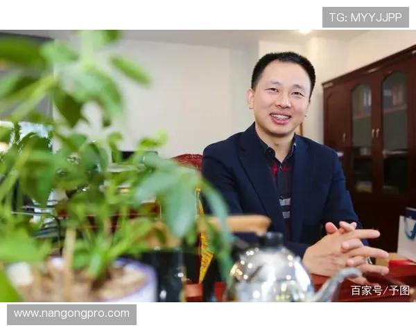 莱切足球俱乐部现任老板及其背后管理团队揭秘 莱切足球俱乐部现任老板及其背后管理团队揭秘